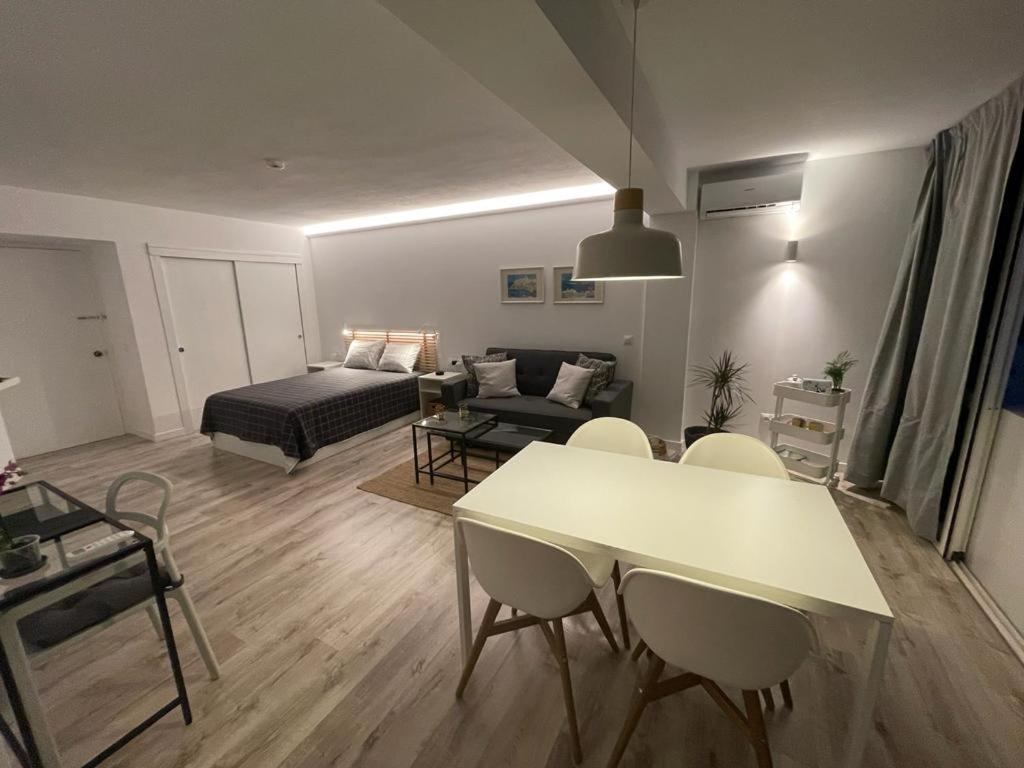 C Y L Appartamento Torremolinos